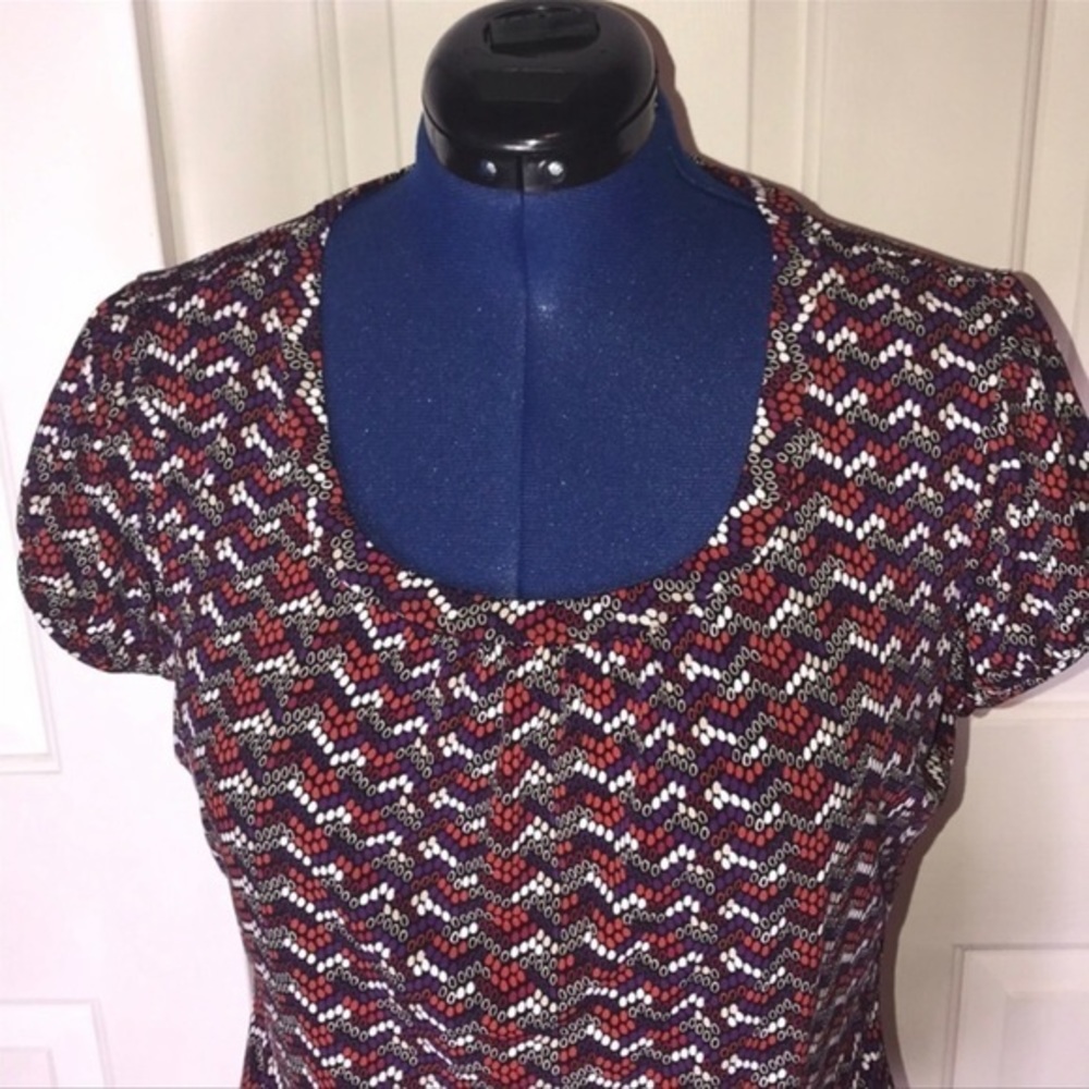 Worthington XL scoop neck white/purple/red bubble chevron design stretch top - Picture 4 of 8
